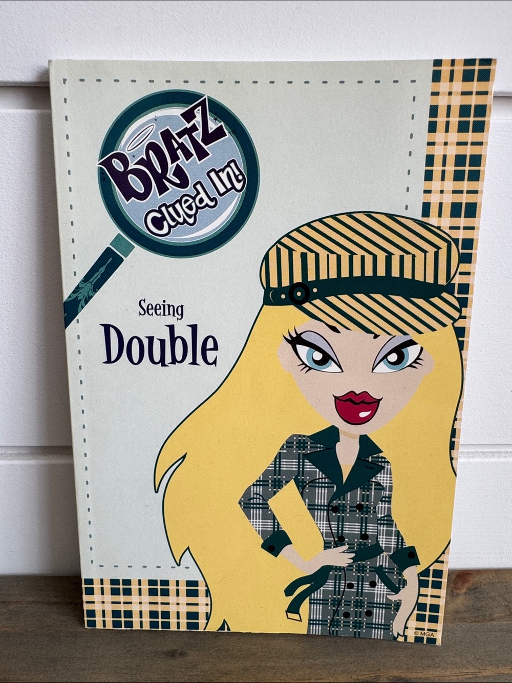 Bratz Clued In! #2: Seeing Double - Paperback Novel